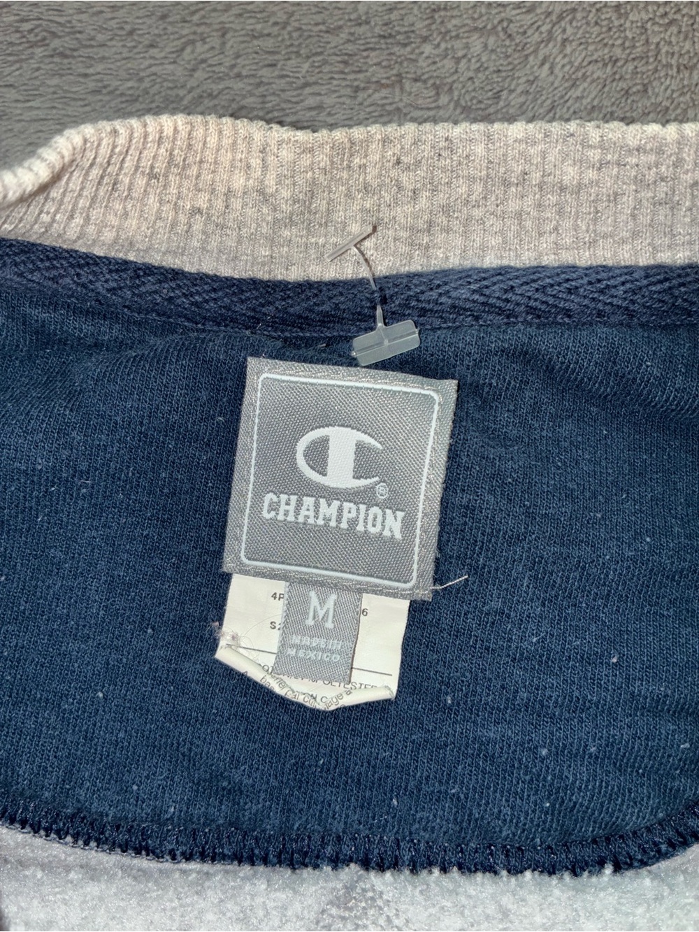 Champion Light Gray Crewneck Sweatshirt Size Medium - Picture 6 of 8